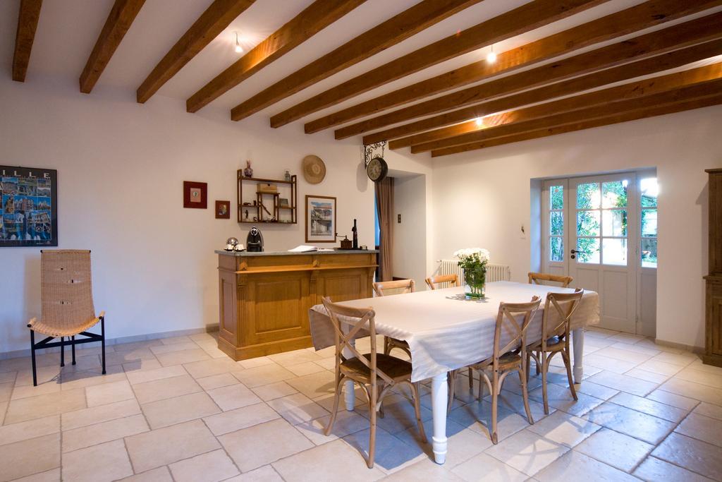 B&B La Cerisaie Francheleins ภายนอก รูปภาพ